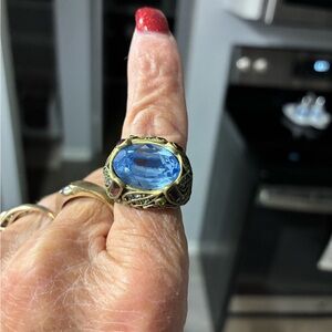 Elegant Blue Gemstone Ring